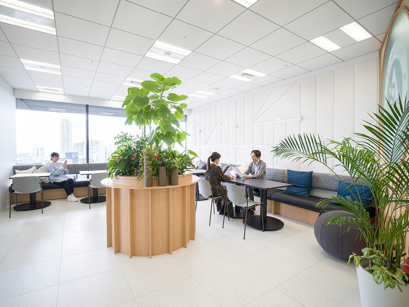 Sala comune per il lavoro individuale, le pause e la socializzazione (Tokyo) 