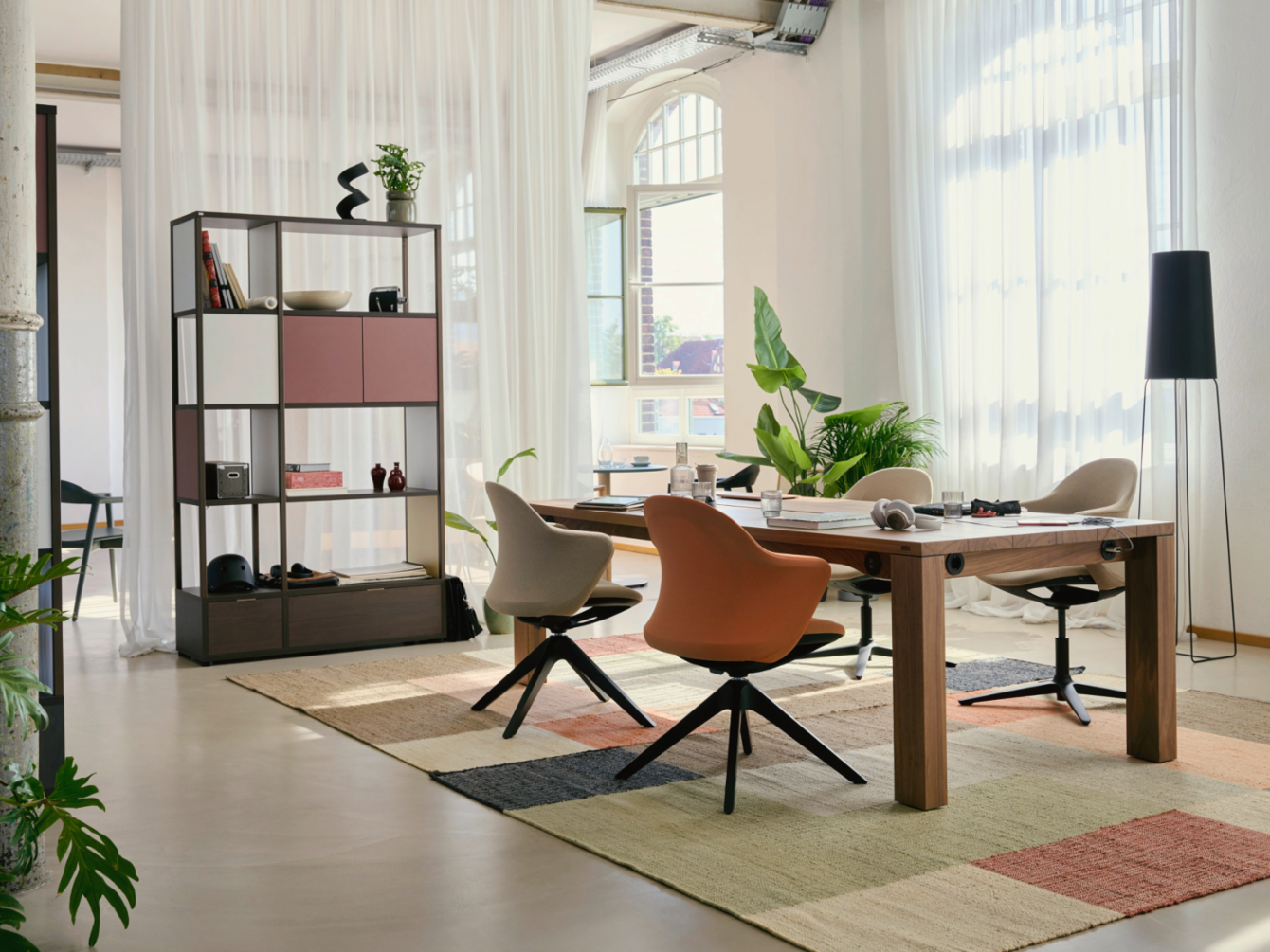 Du mobilier de bureau moderne adapté à tous les besoins