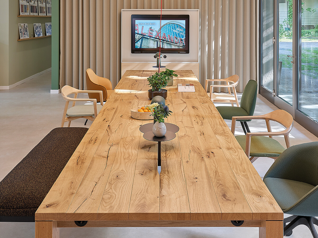 team table Sedus Showroom Berlín