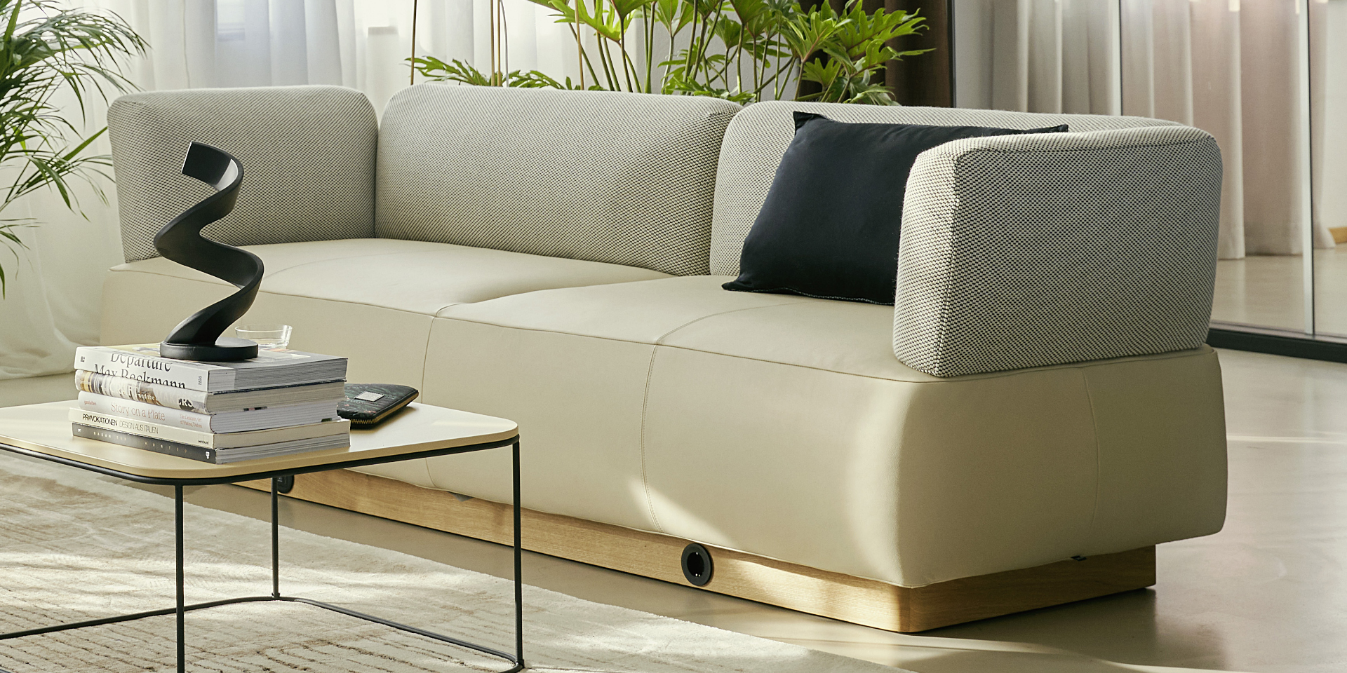 accogliente divano se:living con Serpentine