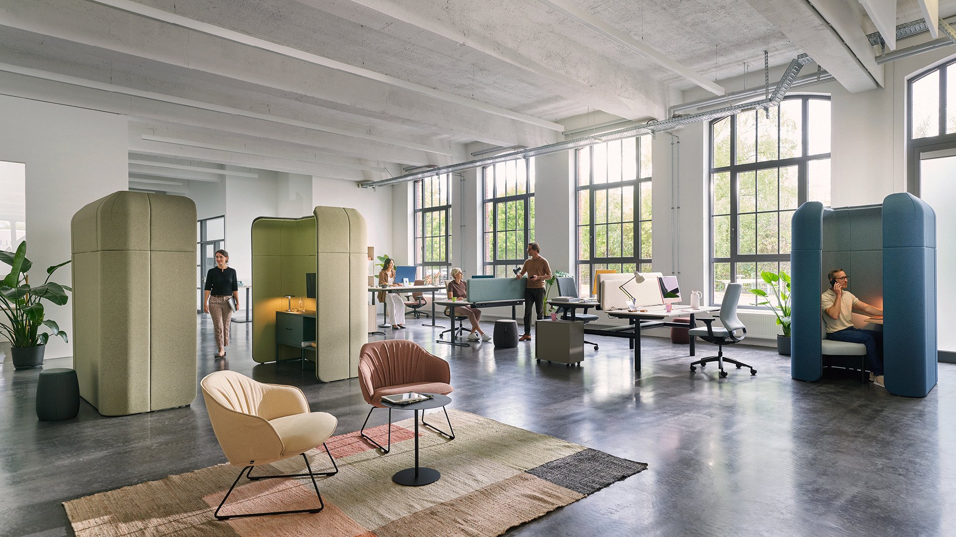 Concentrazione negli open space: 5 leve di design senza ristrutturare